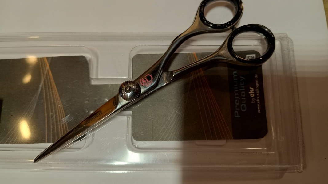 Frīziera šķēres "EKS" 855